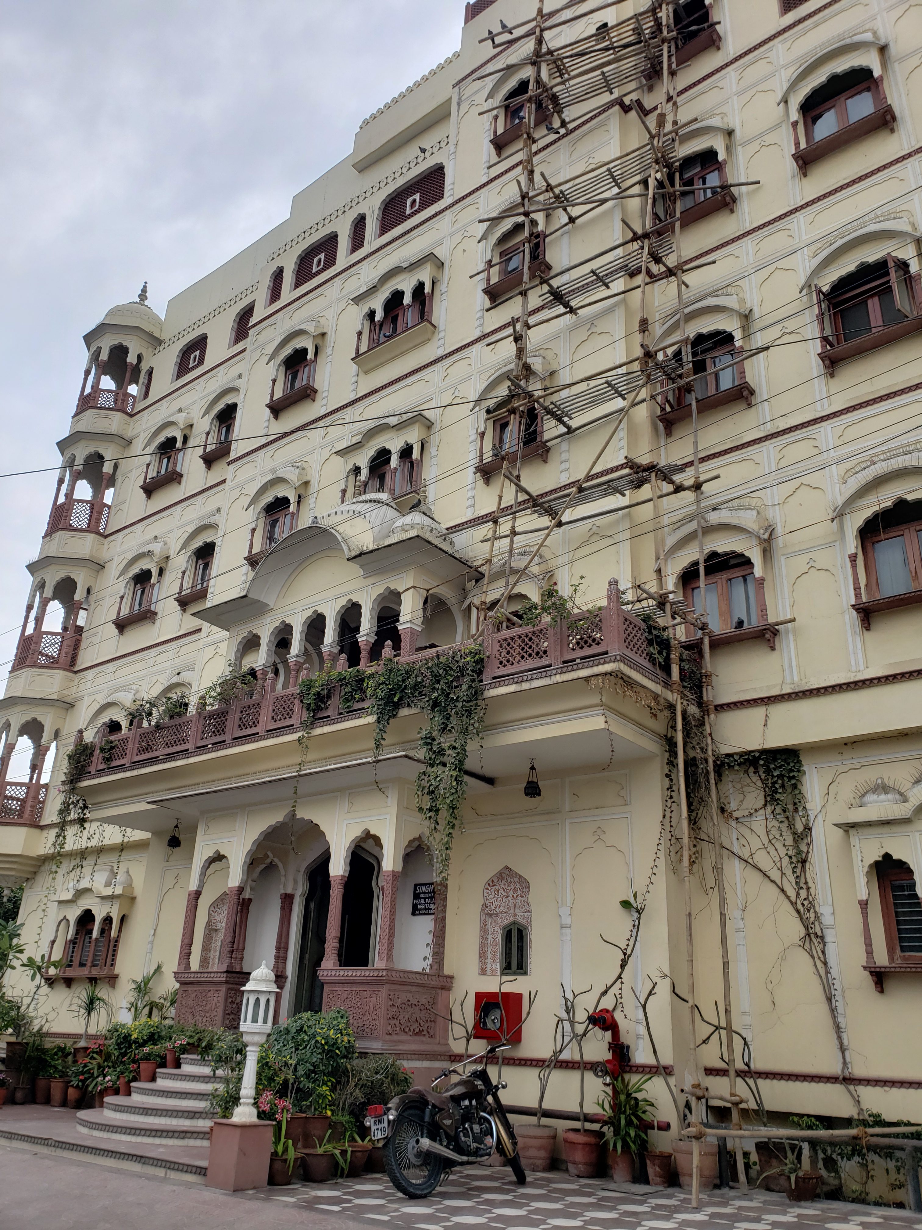 Pearl Palace Heritage Hotel in Jaipur, India Wanderwiles